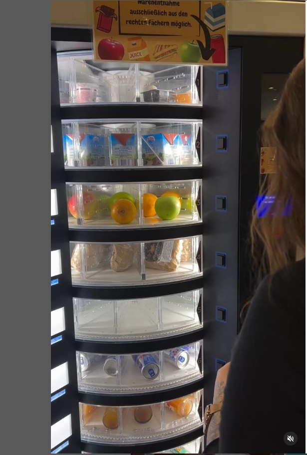 Bild: Neuer Snackautomat in der Mensa Petrisberg